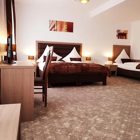 Hotel Dormir 3* מוארס