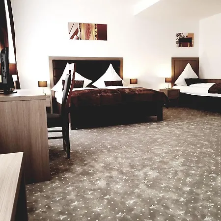 Hotel Dormir 3* מוארס